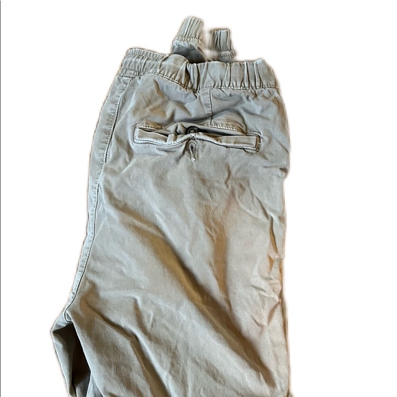 American Eagle khaki joggers - Picture 3 of 4